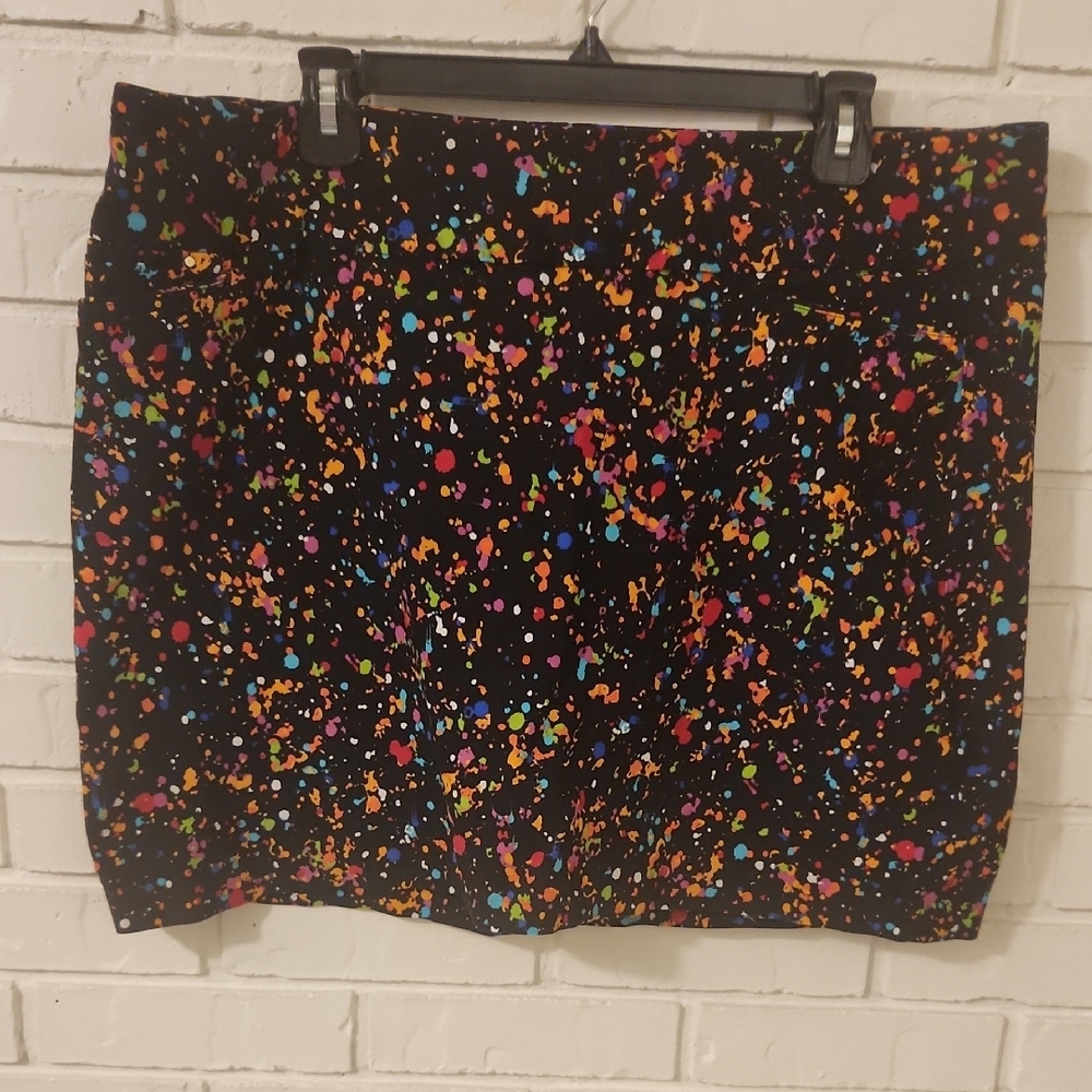 Attyre Black Skort with Multicolor Splatter 18W